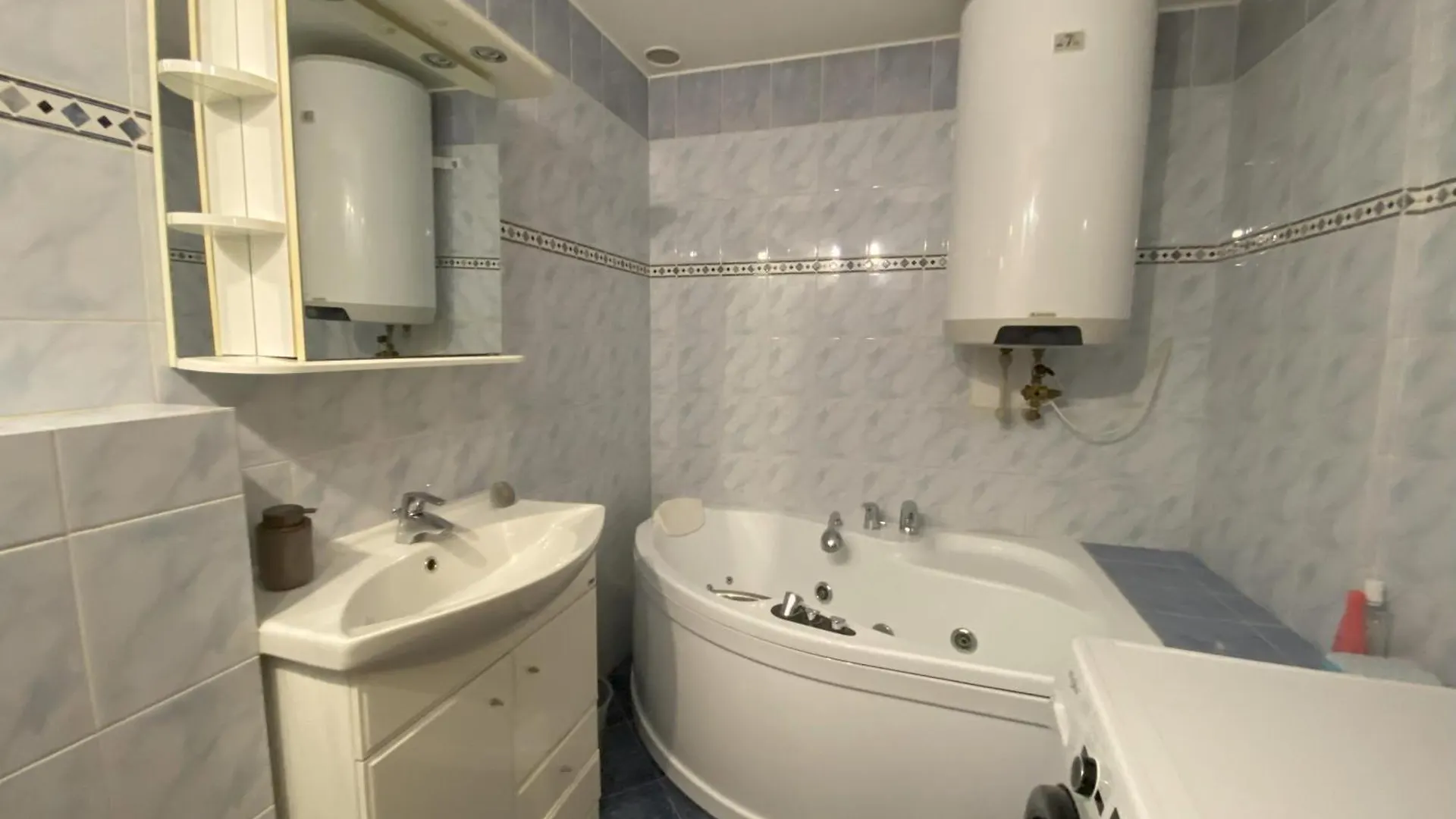 Cozy Garden Apartment In The Heart Of Praha