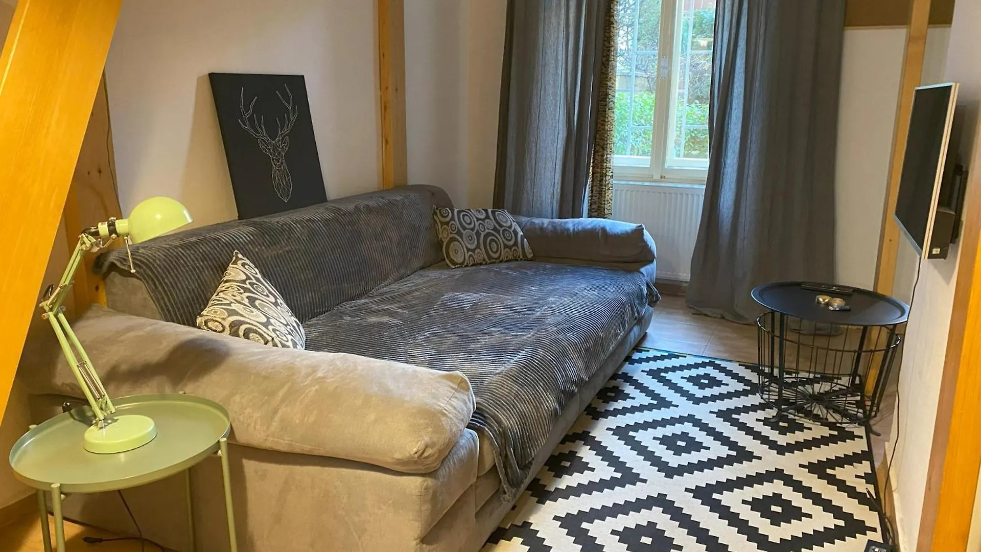 Cozy Garden Apartment In The Heart Of Prague
