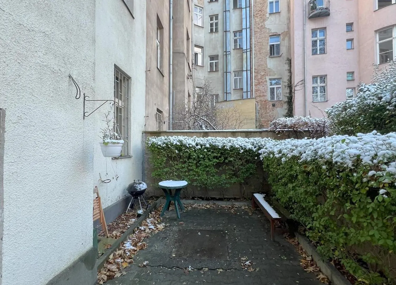 Cozy Garden Apartment In The Heart Of Prague