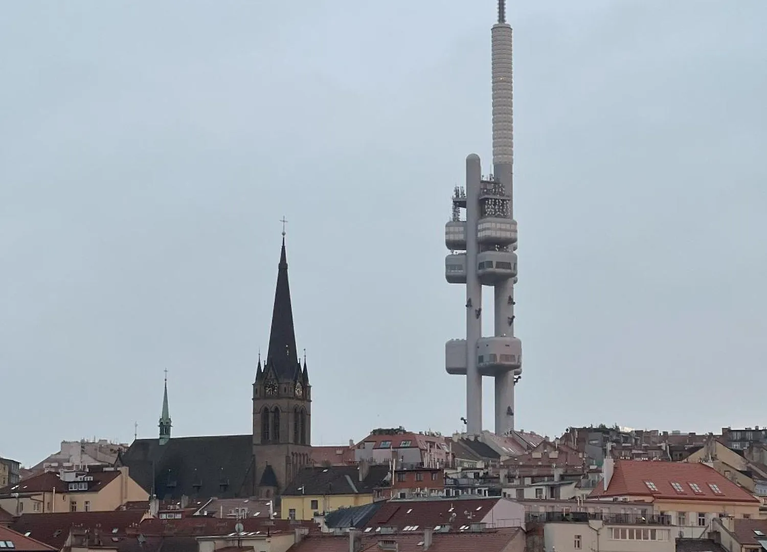 Cozy Garden Apartment In The Heart Of Prag